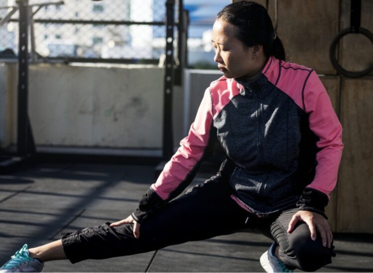 Physical Therapy Tips for Maintaining Joint Health  in Active Women