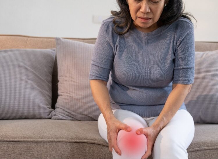 Osteoarthritis in Women: Exercises and Mobility Strategies from Physical Therapists